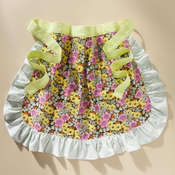NWT Anthropologie Lyla Half Apron  Floral - Picture 1 of 3